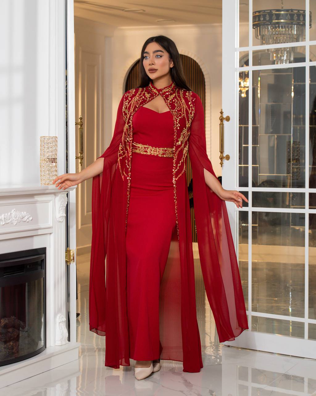 Regal Embroidered Cape Evening Gown(📹)