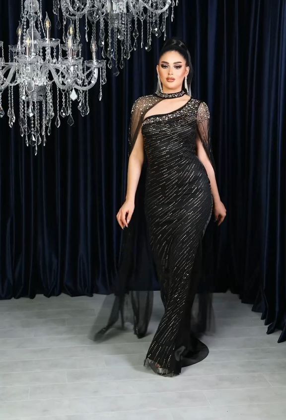 Celestial Glamour Beaded Evening Gown with Elegant Sheer Cape (📹)